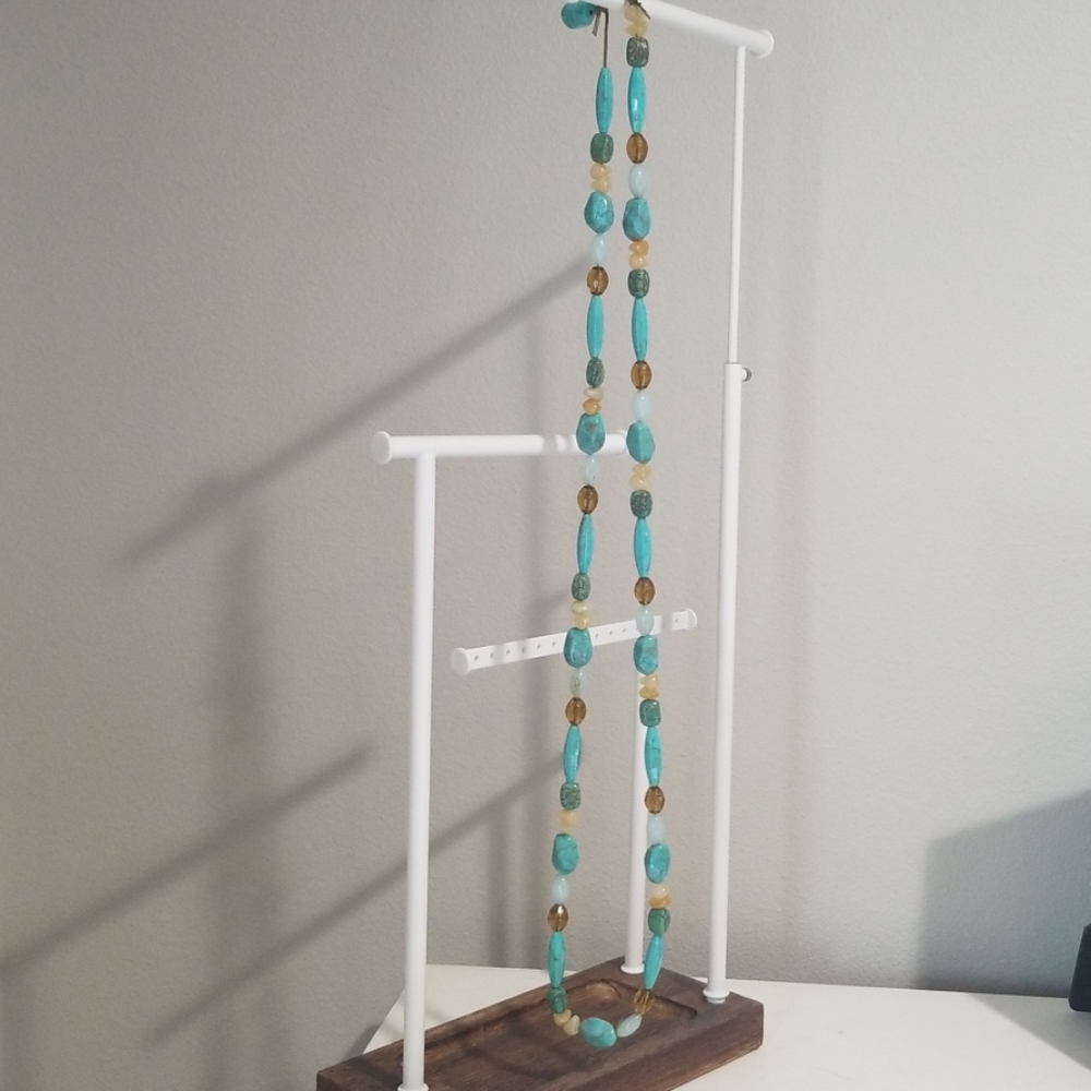 Turquoise beaded necklace
